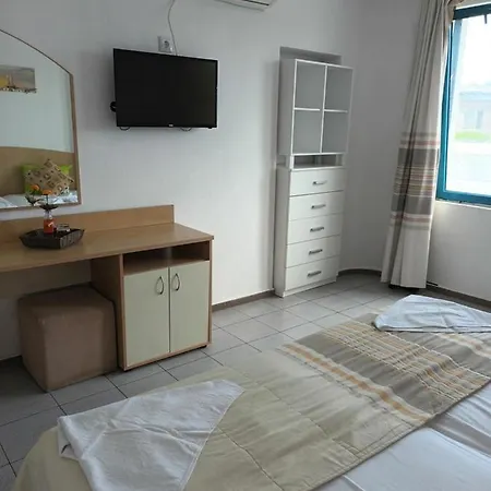 Alba Family Club Hotel 2*