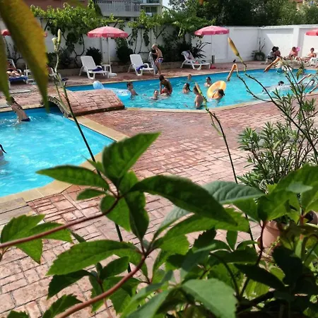 מלון Alba Family Club