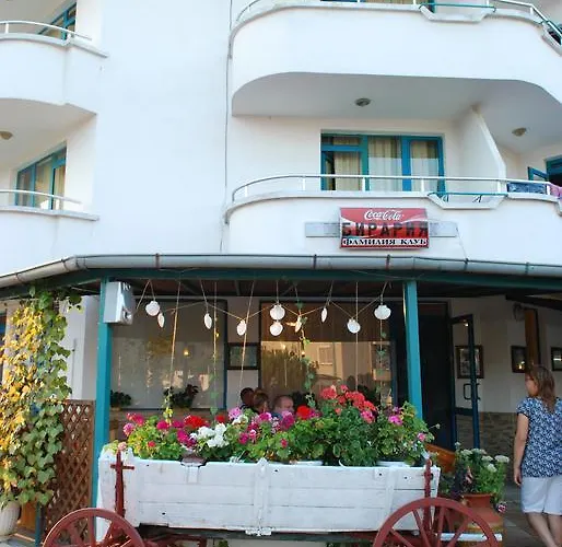 酒店 Alba Family Club 2*