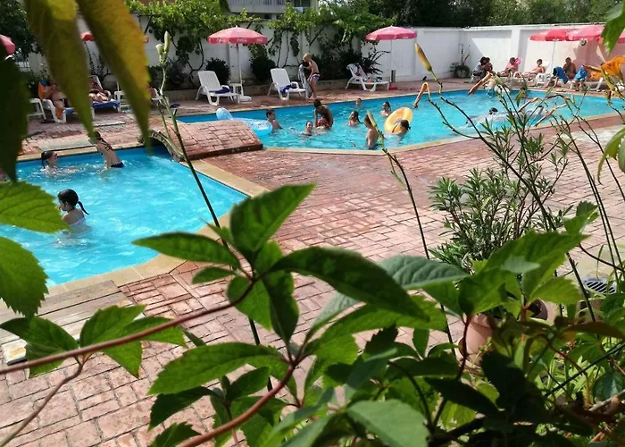 酒店 Alba Family Club