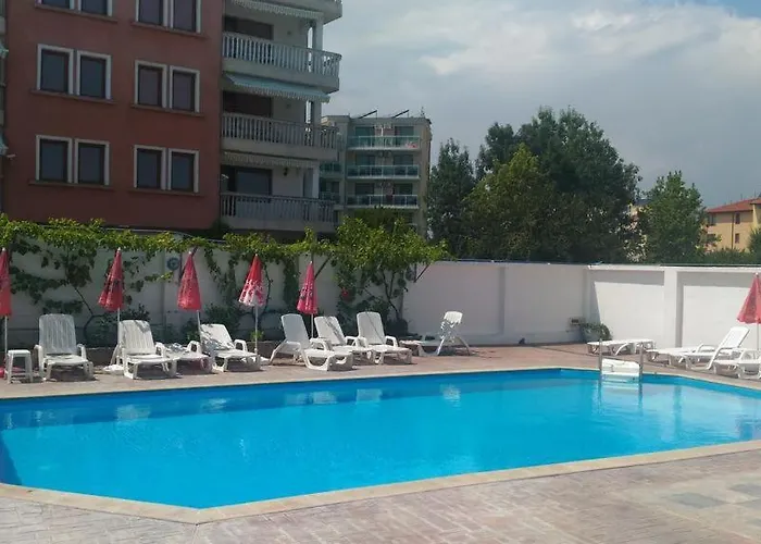 酒店 Alba Family Club